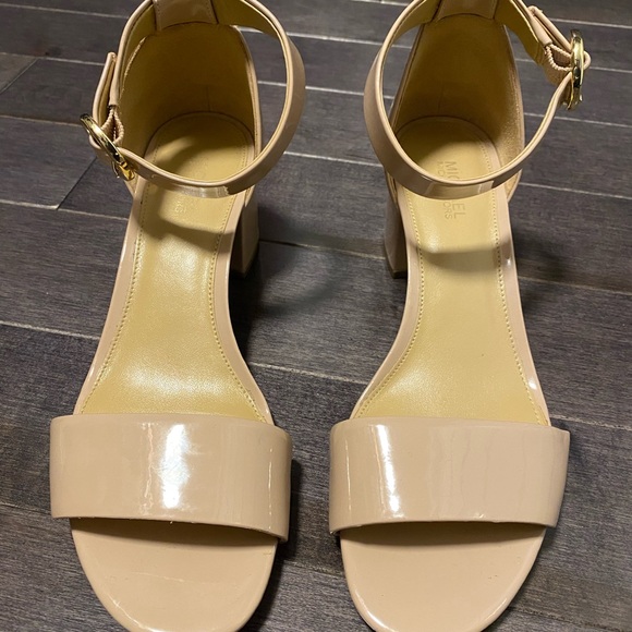 Michael Kora Dusty Rose Sandal - Picture 4 of 4